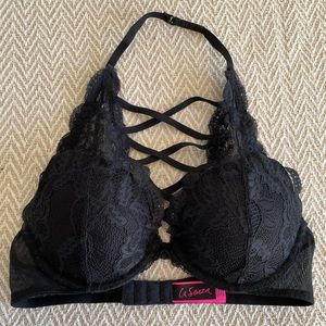 La Senza Black Lace Criss Cross Halter Adjustable Bra Size 34C - Padded Push-up